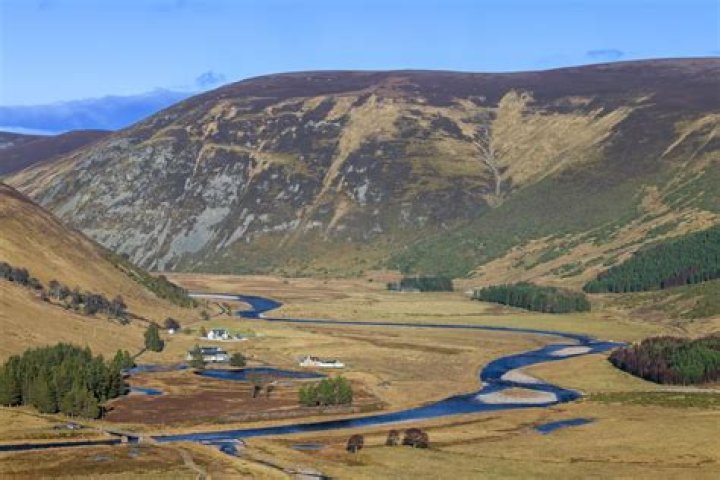 Can anyone own land in Scotland?