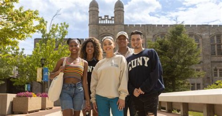 Can college students live off campus?