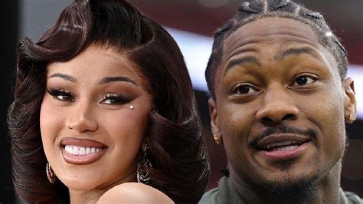 Does Cardi B have an Offset tattoo?