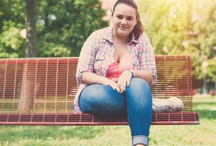 How can a teenage girl lose weight fast?