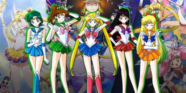 How old is Hotaru in Sailor Moon?