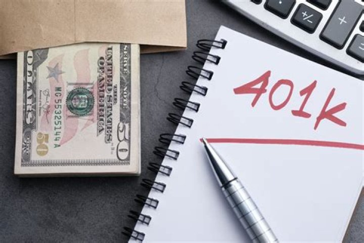 Is 401k tied to stock?