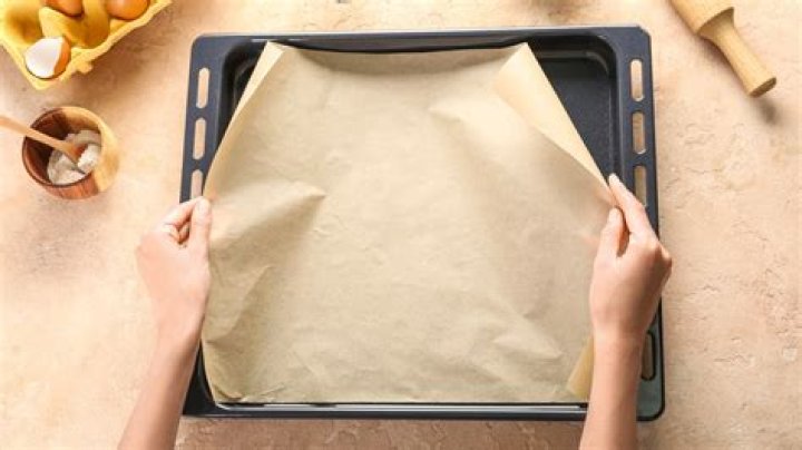 Is baking paper or foil better?