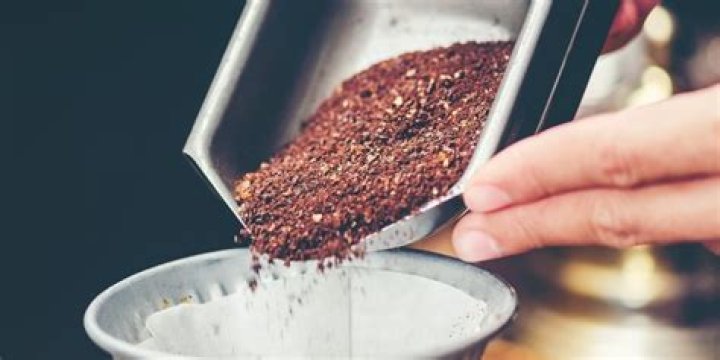 Is it better to grind coffee coarse or fine?