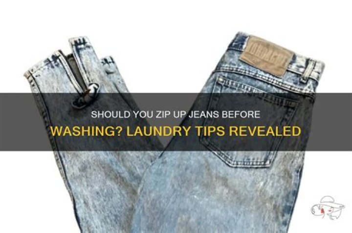 Should you zip pants before washing?