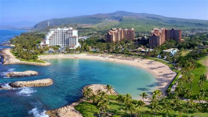 What is Hawaii retirement age?