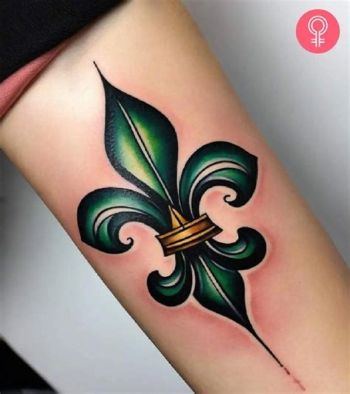 What is the meaning of the fleur-de-lis tattoo?