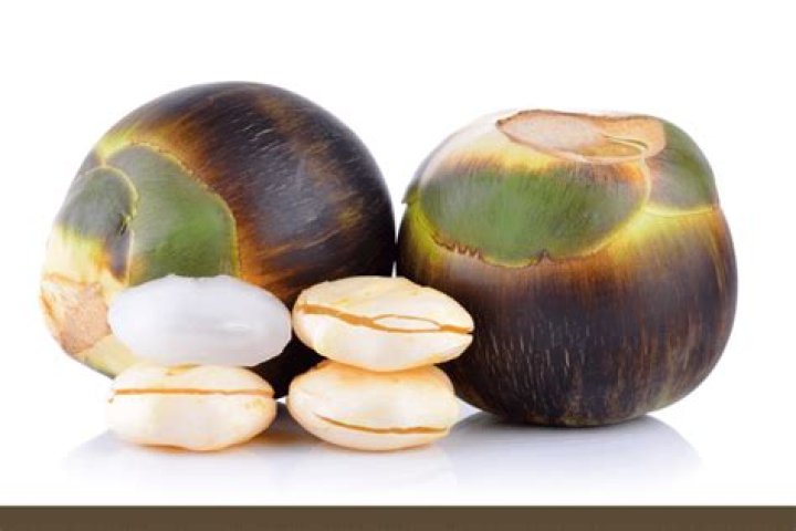 Which is better mishri or jaggery?