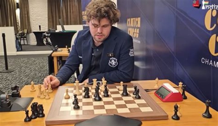 Who defeated chess champion?