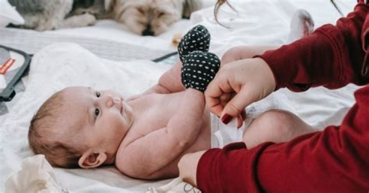 Why babies kick their legs?