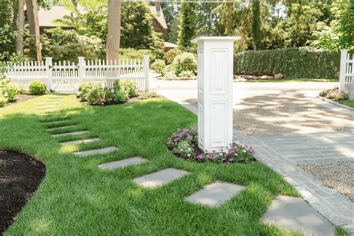 Will Krown stain my driveway?